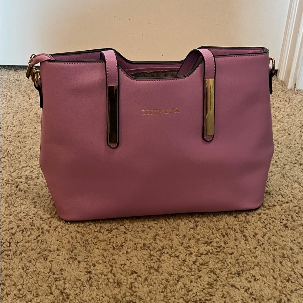 NWOT Chic Lavendar purse/tote NWOT
